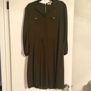 Burberry dark olive green dress like new